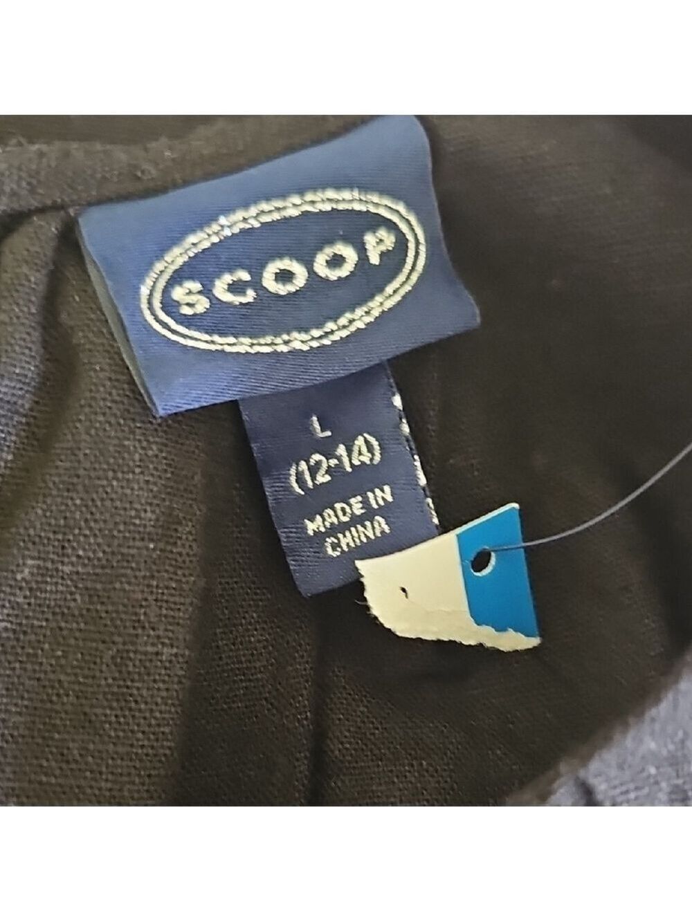 Scoop Black Sleeveless Top - Picture 6 of 6